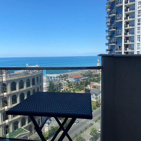 Orbi Sea Tower Apartment Batumi Esterno foto