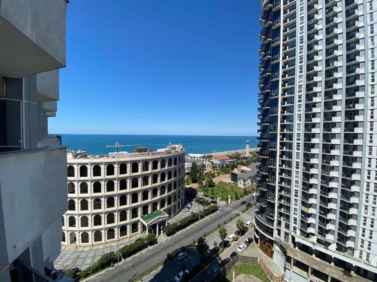 Orbi Sea Tower Apartment Batumi Esterno foto