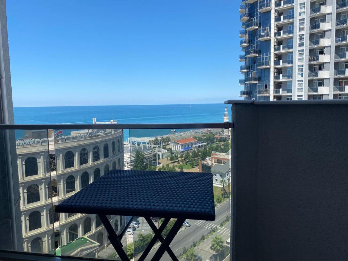 Orbi Sea Tower Apartment Batumi Esterno foto