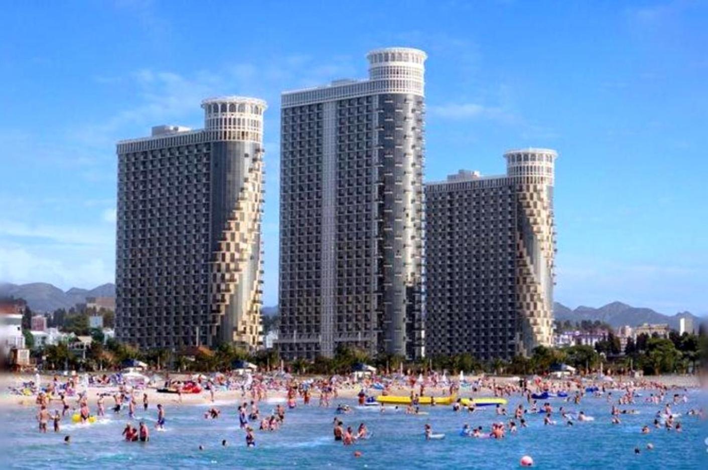 Orbi Sea Tower Apartment Batumi Esterno foto