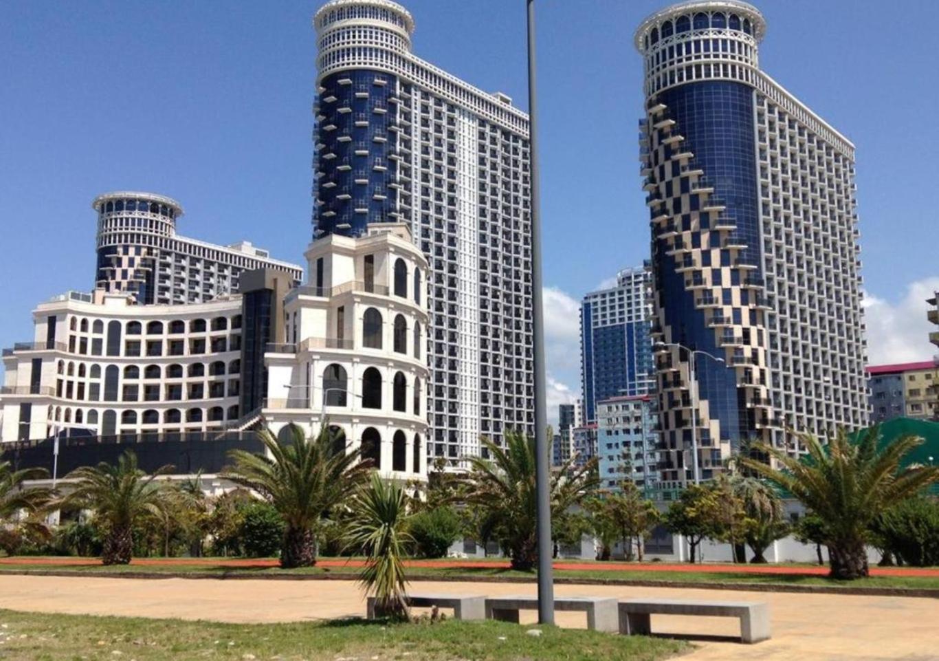 Orbi Sea Tower Apartment Batumi Esterno foto