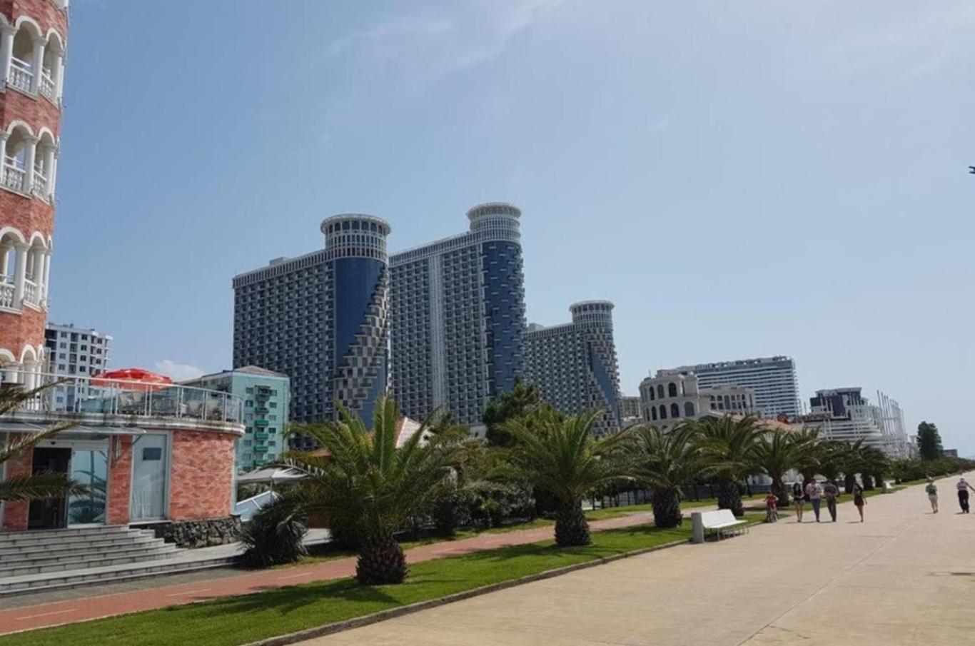 Orbi Sea Tower Apartment Batumi Esterno foto