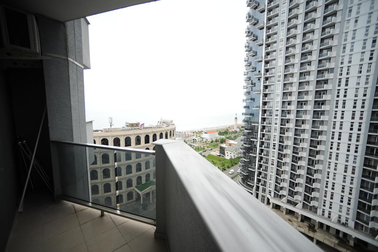 Orbi Sea Tower Apartment Batumi Esterno foto