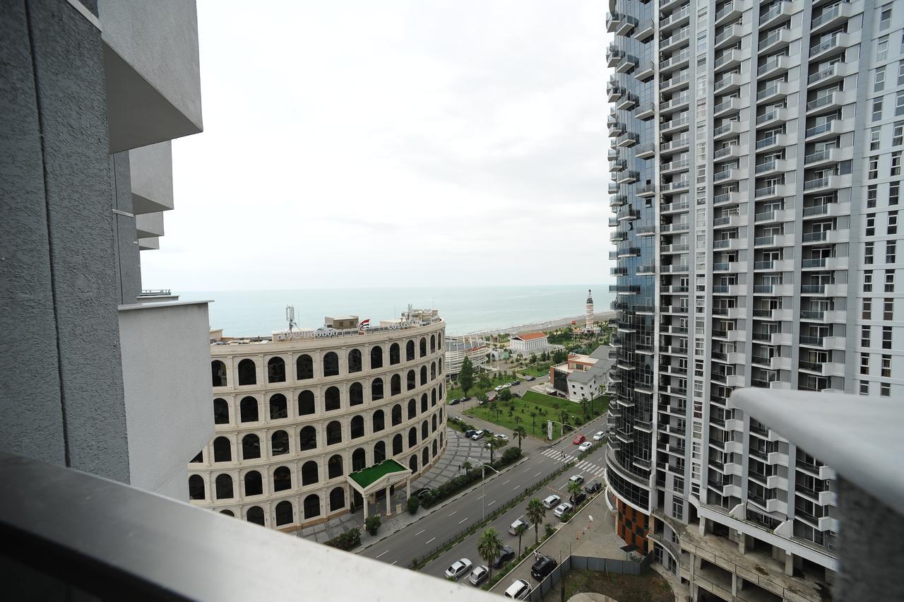 Orbi Sea Tower Apartment Batumi Esterno foto