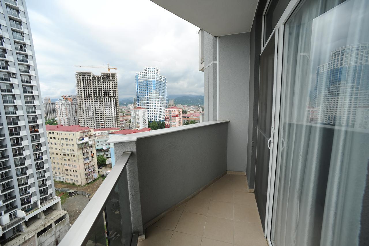 Orbi Sea Tower Apartment Batumi Esterno foto