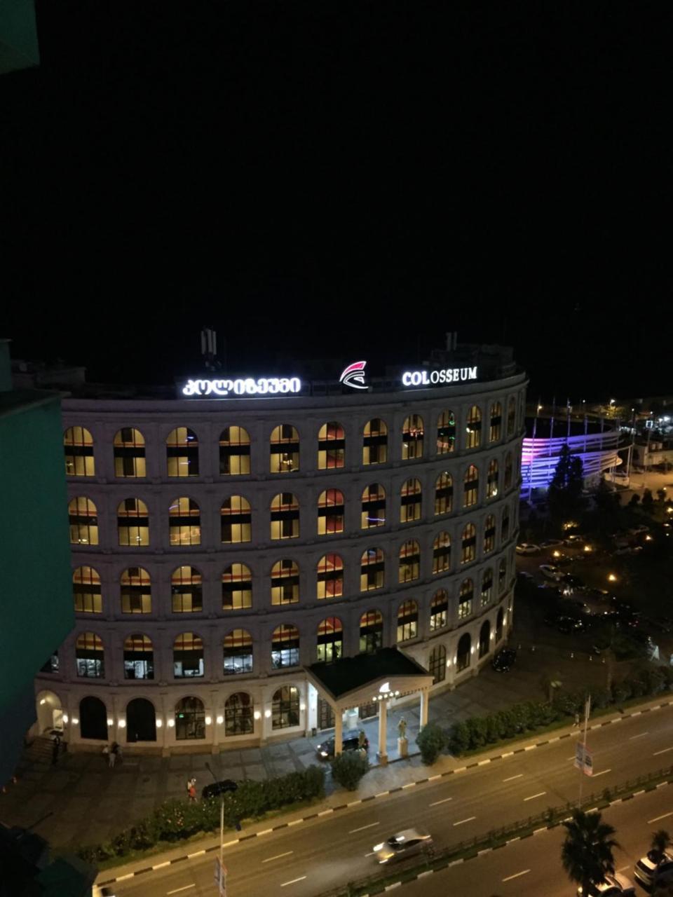 Orbi Sea Tower Apartment Batumi Esterno foto